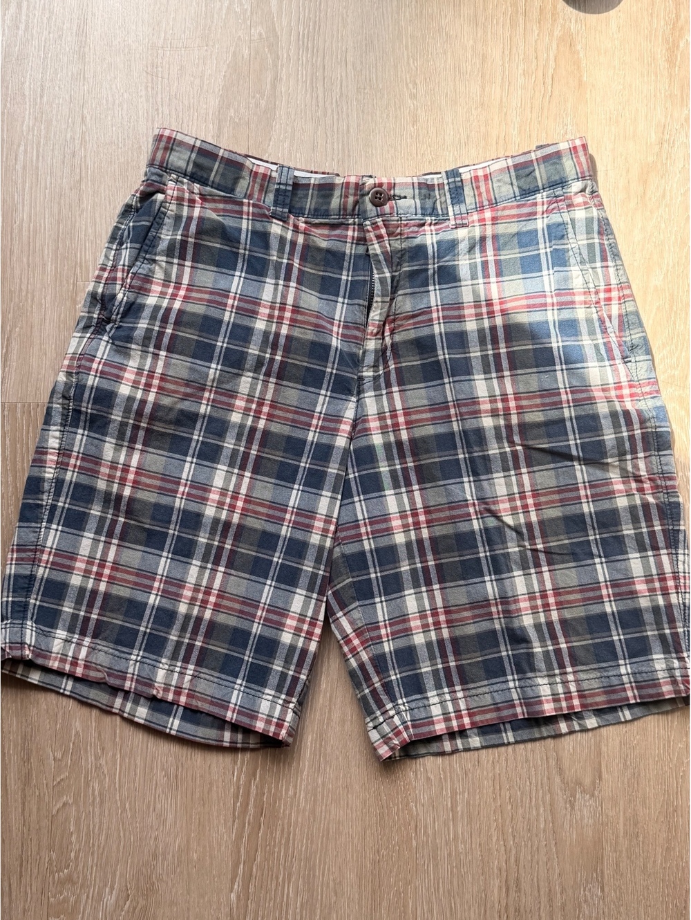 Eddie Bauer Men's Plaid 100% Cotton Shorts Size 32